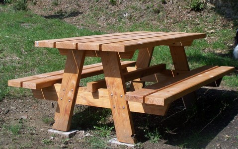 table d'extérieur extérieur en bois