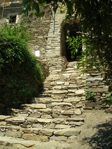 escalier pierre-seche